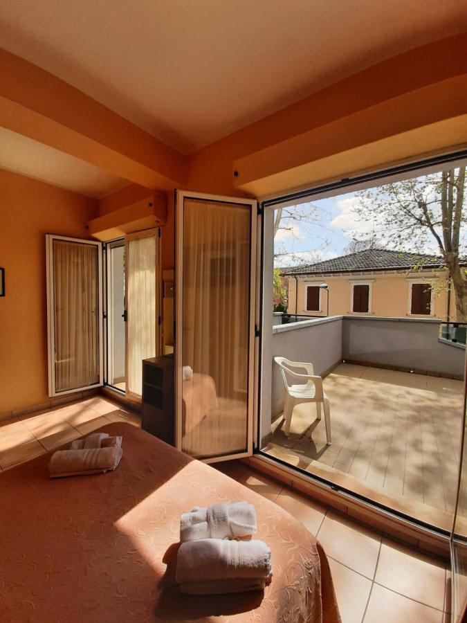 Hotel Originale Rimini Exterior foto
